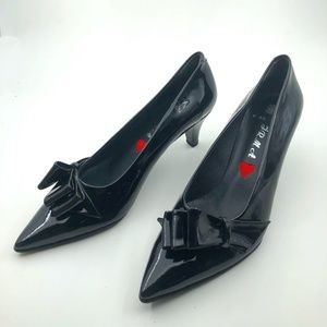 HANDMADE PATENT LEATHER WOMAN STILETTOS